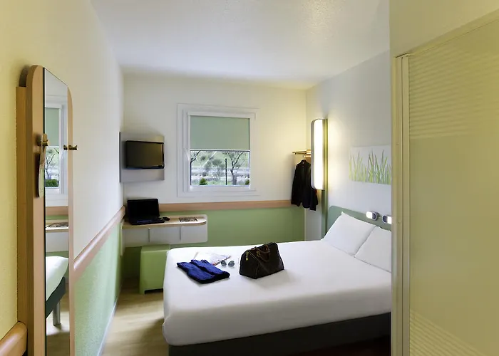 Pensión Ibis Budget Bilbao 3*